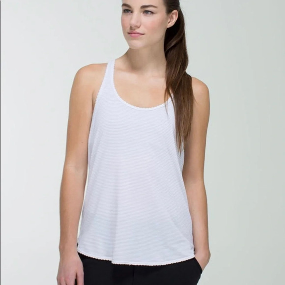 Lululemon 105 F  Singlet, Pink & Grey, size 4 - Picture 2 of 10